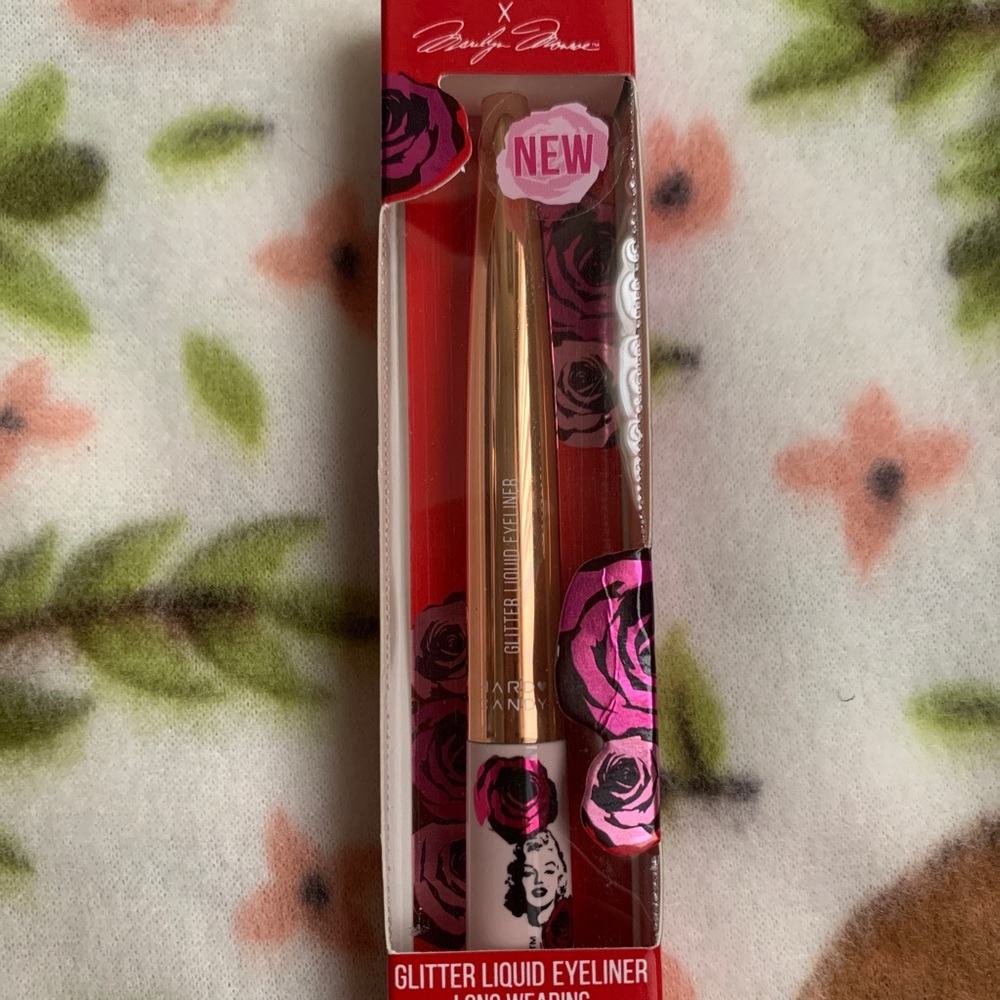Hard candy x Marilyn Monroe pink liquid eyeliner